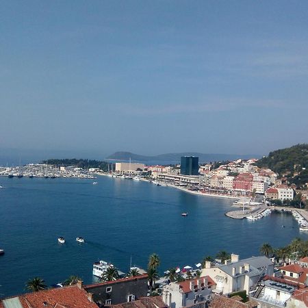 A Small Apartment For A Great Vacation "Ludi" Split Exterior photo