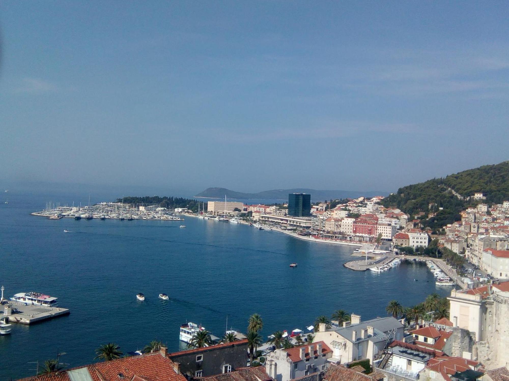 A Small Apartment For A Great Vacation "Ludi" Split Exterior photo