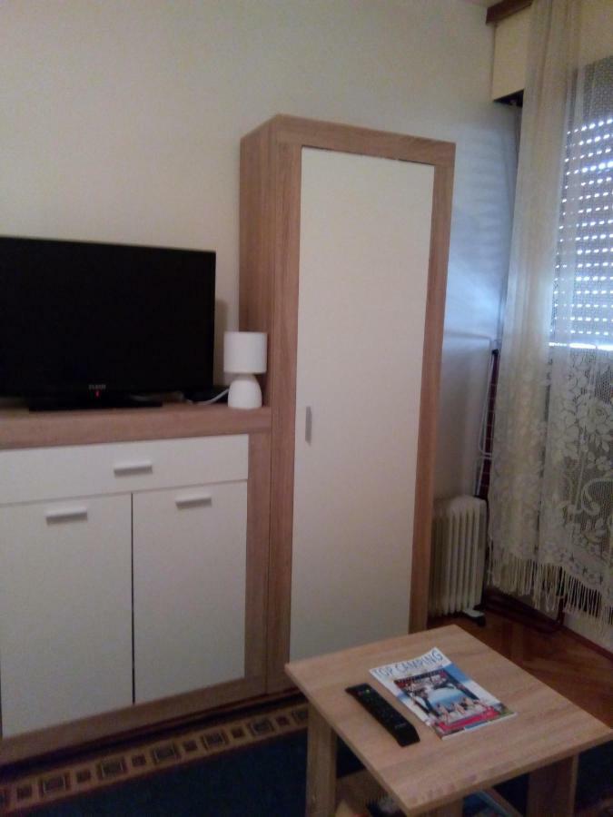A Small Apartment For A Great Vacation "Ludi" Split Exterior photo